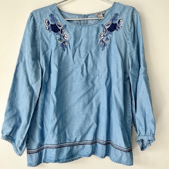 G.H. Bass Embroidered Denim Blouse Size L - Picture 1 of 7